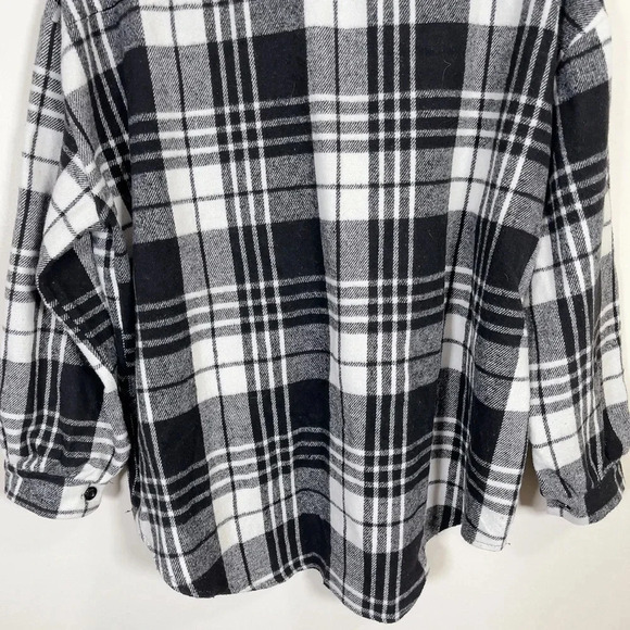 OAK + FORT |  PLAID SHACKET - Picture 13 of 14